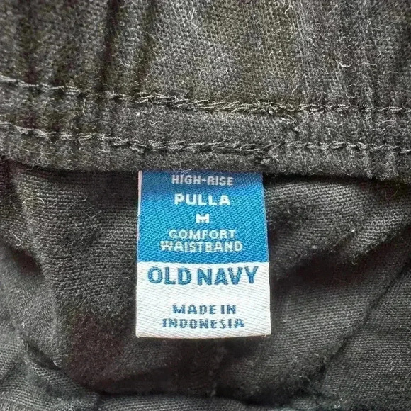 NWOT Women's Old Navy Black Straight Leg High Rise Pants Size Medium - Picture 5 of 7